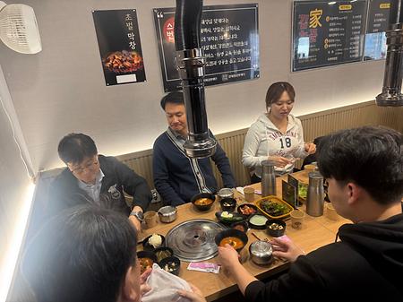 예비 졸업생들과 사제동행을 진행했습니다.